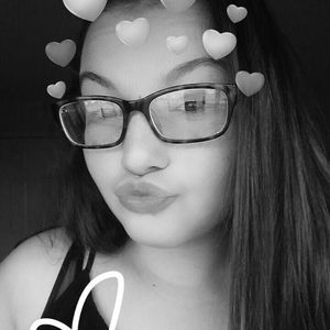 Meet your Posher, Leah